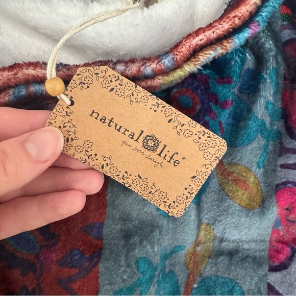 Natural Life Towel Wrap - Picture 5 of 5